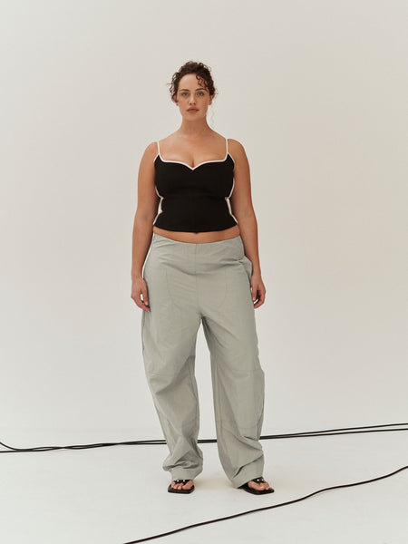 【関税込み】Paris Georgia カーキ Cocoon トラックパンツ WFESU15KHAW24P273A6177_OU.jpg?