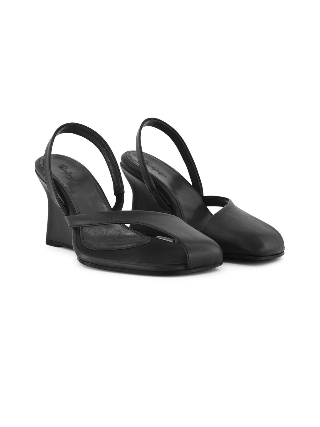 Side view of the Eline Wedge in Black high heels 