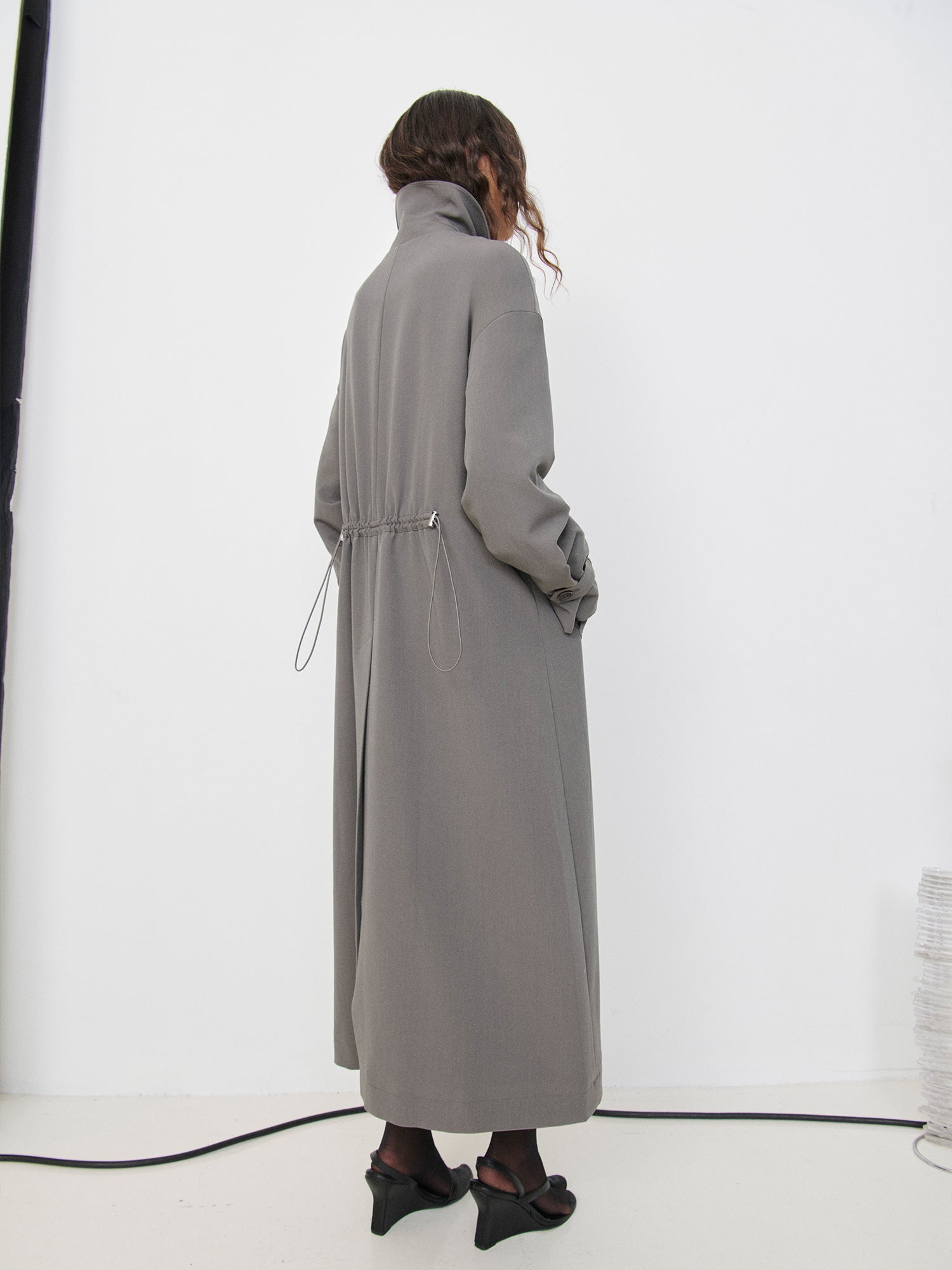 Elemental Marianne Trench | Charcoal