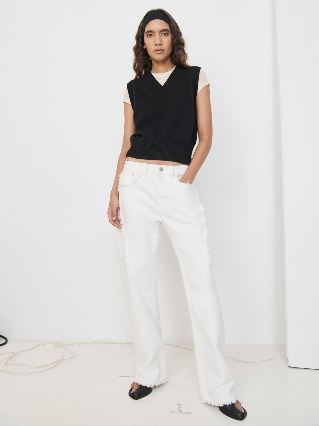 Elemental Merino Cashmere Vest | Black