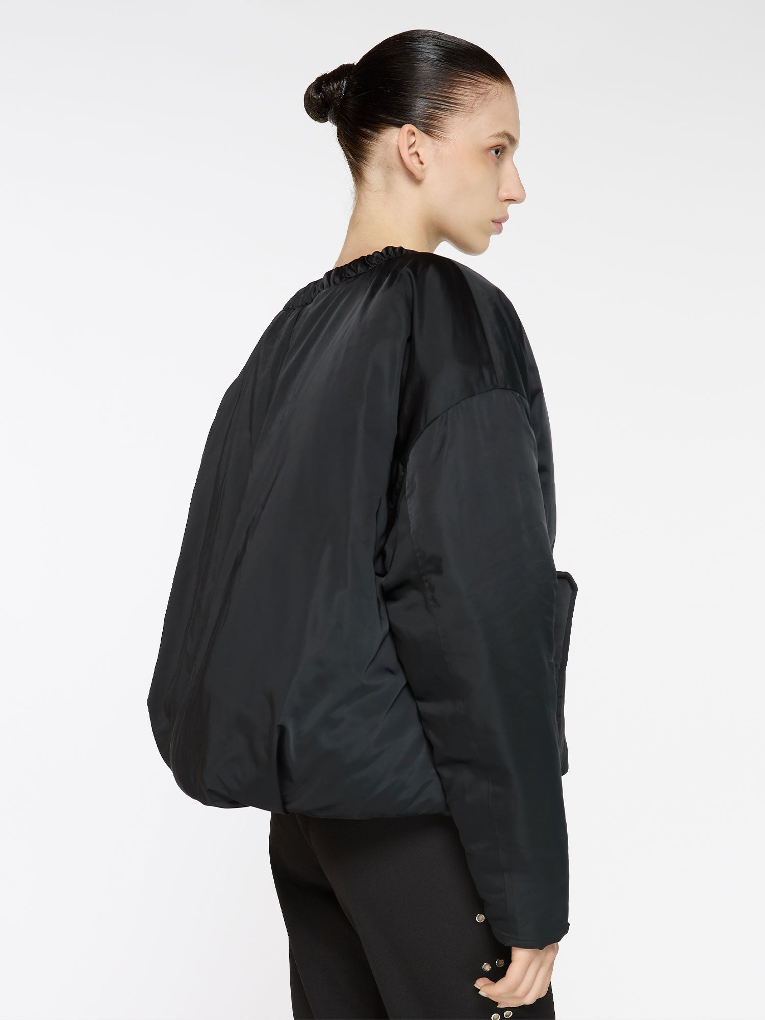 Elevated Bomber | Black