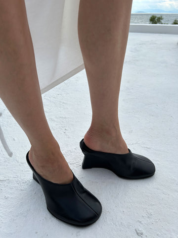 Lucille Mule | Black