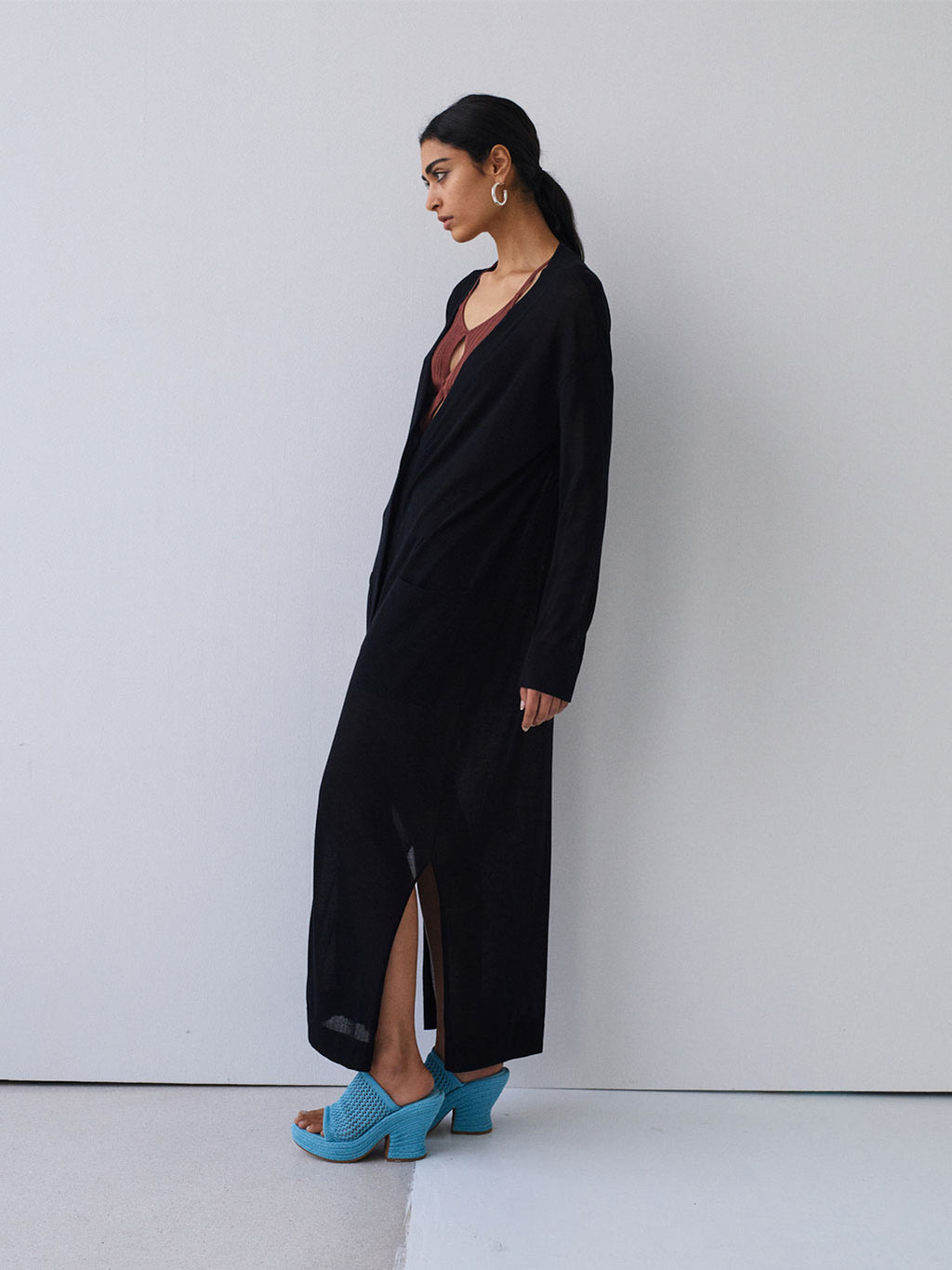 Elemental Cardi throw in black